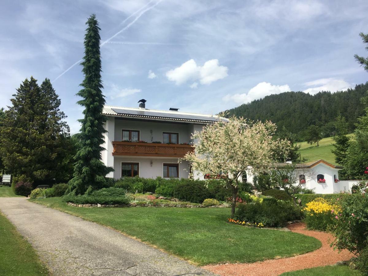 Sonnwiesen Strasse 1/85 Ferndorf Bagian luar foto