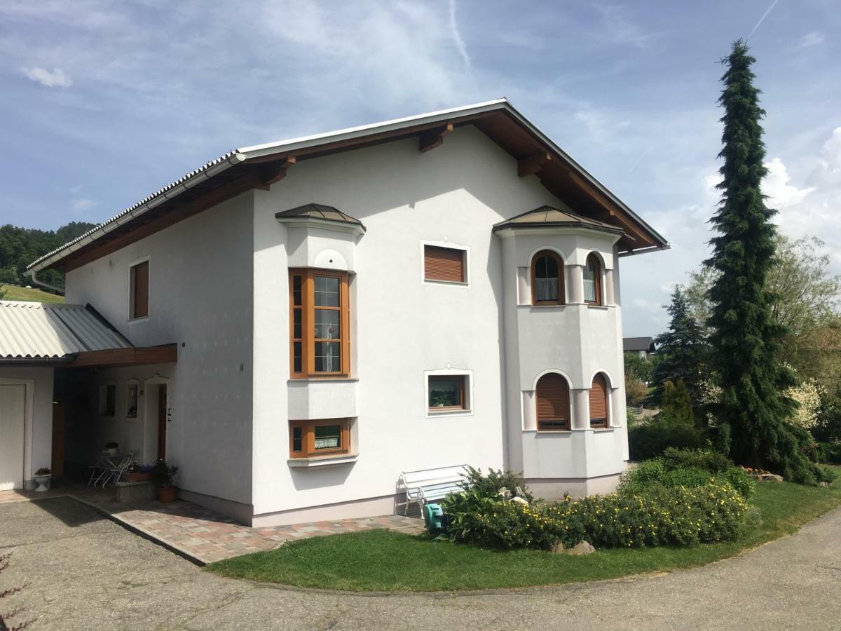 Sonnwiesen Strasse 1/85 Ferndorf Bagian luar foto